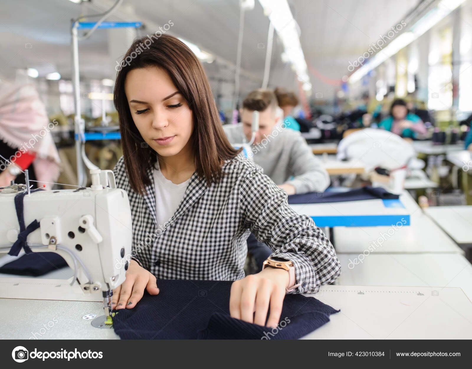depositphotos_423010384-stock-photo-close-photo-young-woman-sewing
