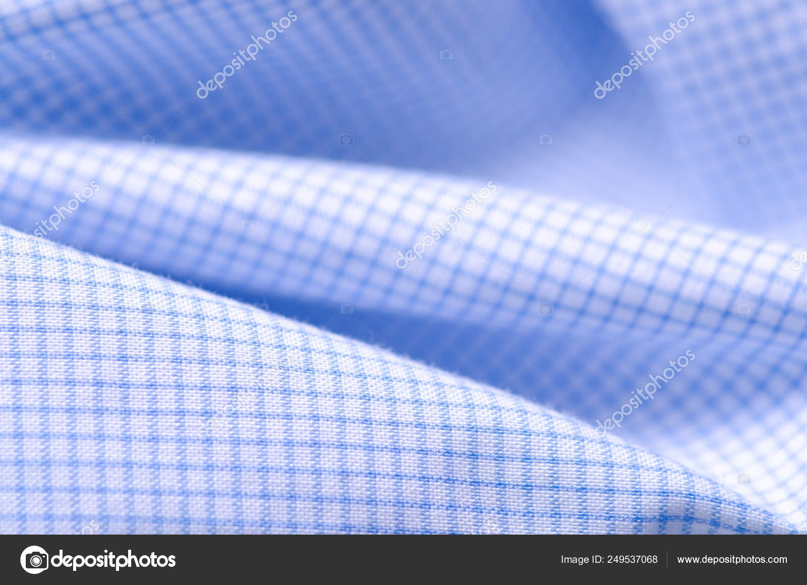 Poplin, Oxford, Twill or Gabardine: Choosing the Right Shirt Fabric