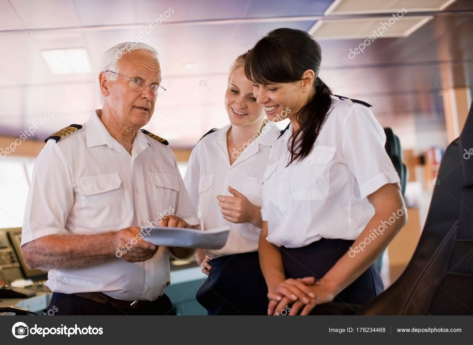 depositphotos_178234468-stock-photo-captain-giving-advice-his-assistants (1)